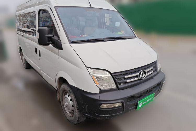 Used SAIC MAXUS Xintu V80 2019 2.5T Classic Version 6-Speed Manual – Aoyuntong Modified Long Wheelbase Mid-Height 7-Seater