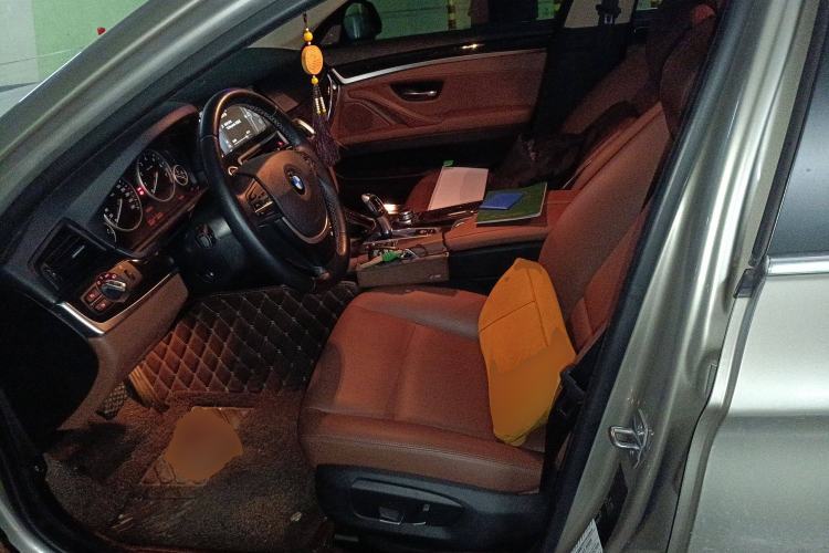 Used BMW 5 Series 2014 525Li Leading Model
