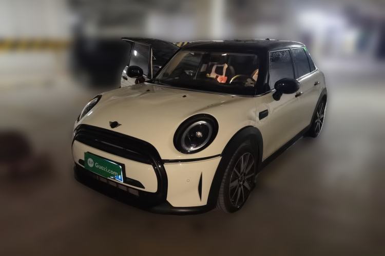Used MINI 2022 Updated 1.5T COOPER Artist Five-Door Edition