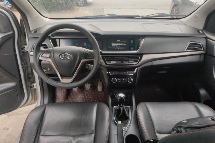 Used CHANGAN KAICHENG Oushang A600 2016 1.5L Manual Luxury 7-Seater