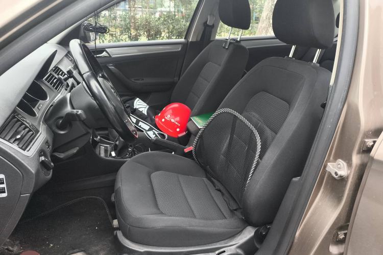 Used Volkswagen Bora 2014 1.6L Manual Fashion Edition