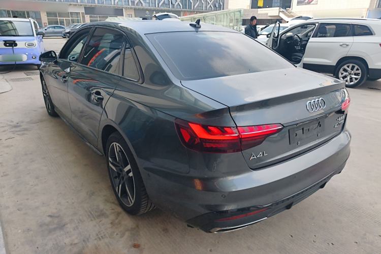 Used Audi A4L 2022 40 TFSI Luxury Dynamic Model
