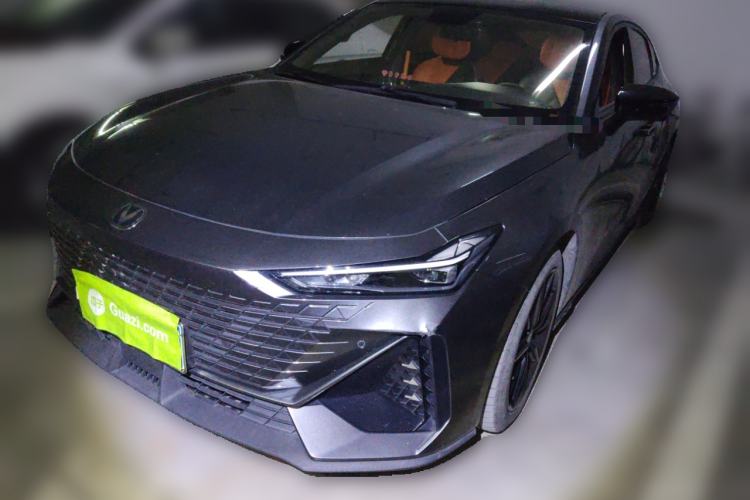 Used Changan UNI-V 2022 1.5T Prestige Version