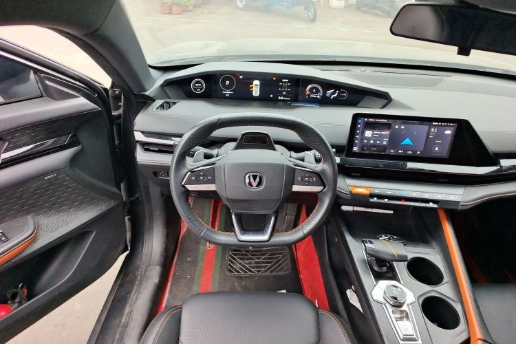 Used CHANGAN UNI-V 2022 1.5T Prestige Version