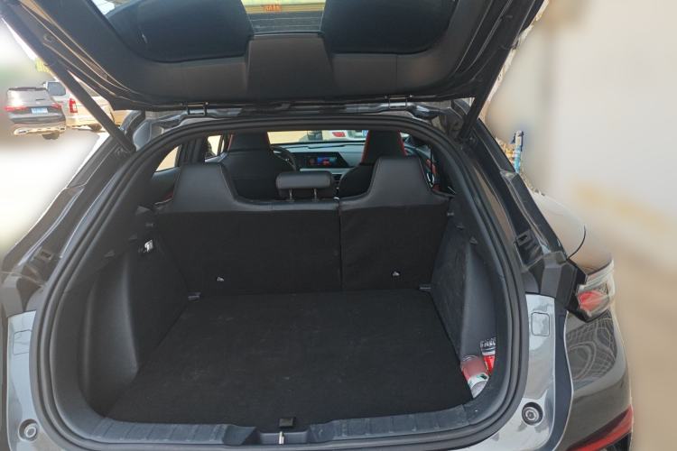 Used CHANGAN UNI-T 2020 1.5T Flagship Version Trunk