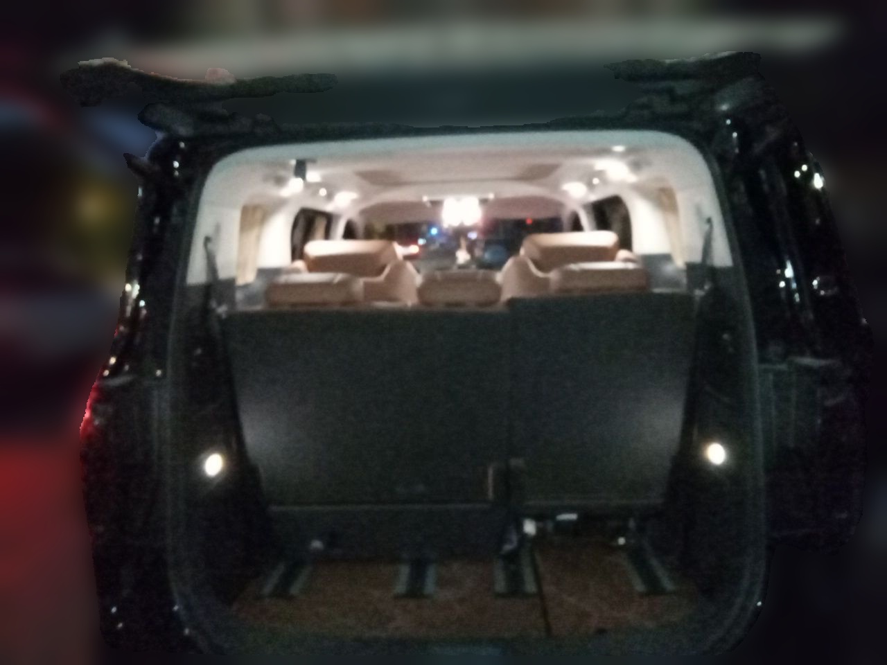 Hongqi HQ9 2023 2.0T Smart Connect Flagship Edition - Chinese Trim Chang — снимка 19