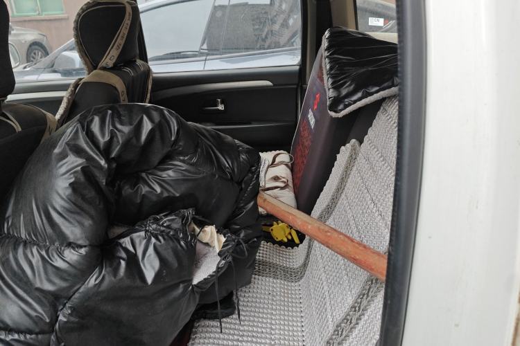 Used Suzuki Wagon R X5 2013 Cruise Edition 1.4L VVT Luxury Model China IV Standard Left Rear Seat