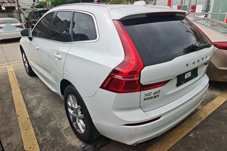 Used Volvo XC60 2019 T5 4x4 Smart Edition China V Standard