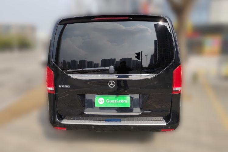 Used Mercedes-Benz V-Class 2021 V 260 Avantgarde Edition