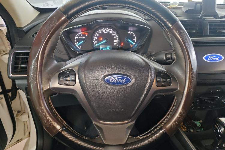 Used Ford Escort 2015 1.5L Automatic Fashion Model Steering Wheel