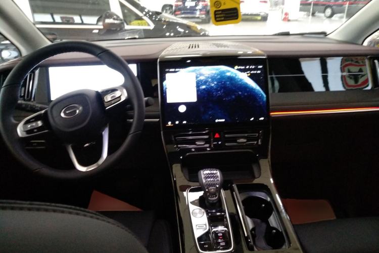 Used GAC Trumpchi M8 2024 Master Series 400T Prestige Edition Center Console