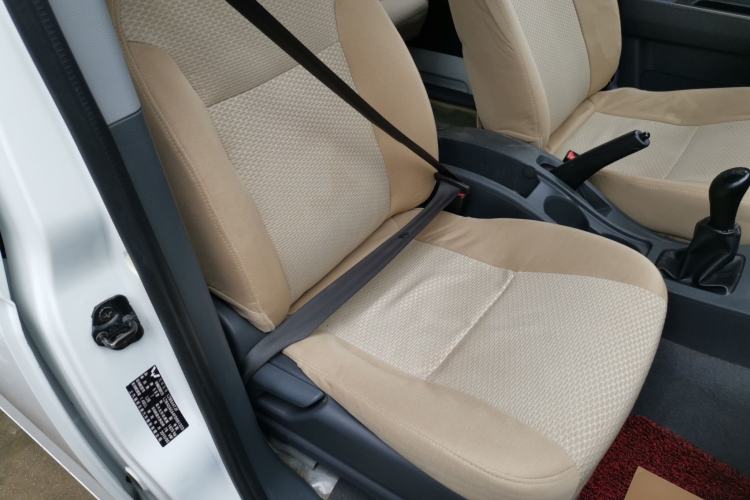 Used Wuling Rongguang V 2015 1.5L Base Version Right Front Seat