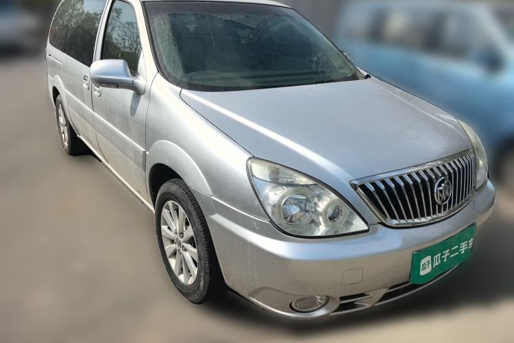 Used Buick GL8 2011 2.4L CT Comfort Edition Front Right 45 Deg