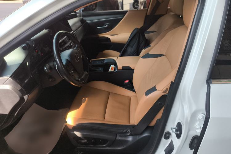 Used Lexus ES 2021 200 Excellence Edition