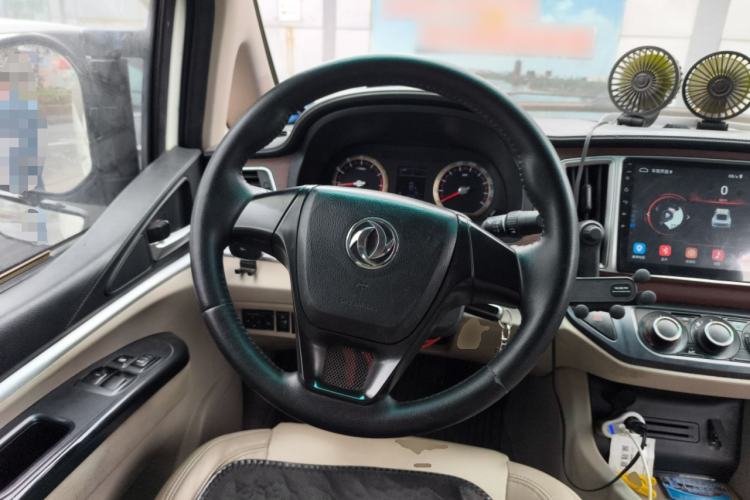 Used FORTHING Lingzhi 2017 M5L 1.6L 7-Seater Comfort Model
