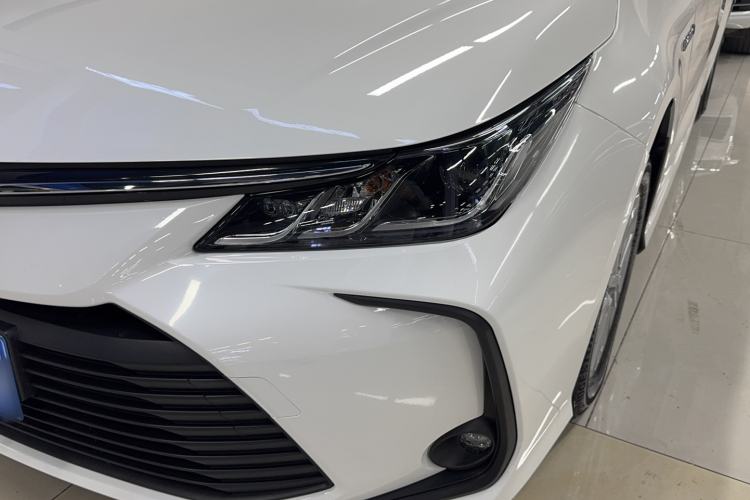 Used Toyota Corolla 2022 Dual-Motor 1.8L E-CVT Pioneer Edition
