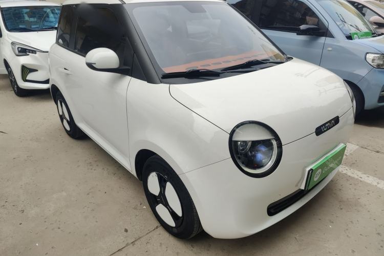 Used CHANGAN NEVO Lumin 2022 210km Sweet Edition Front Right 45 Deg