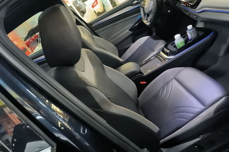 Used Volkswagen ID.4 CROZZ 2021 Long-Range Lite PRO Two-Wheel Drive Version