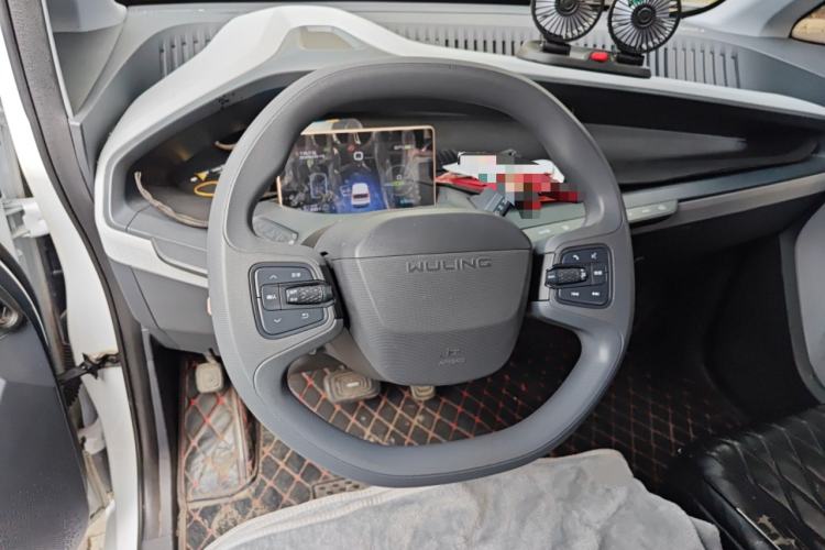 Used Wuling NAMMIEV 2021 Playful Model – High-Power Version