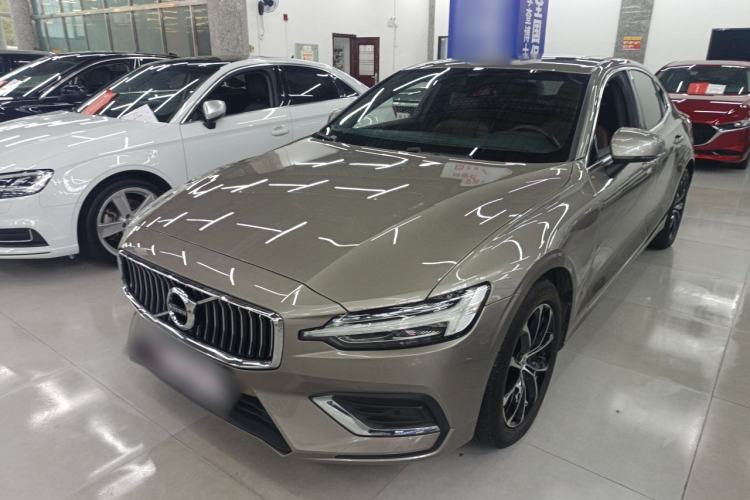 Used Volvo S60 2022 B4 Zhiyi Luxury Edition