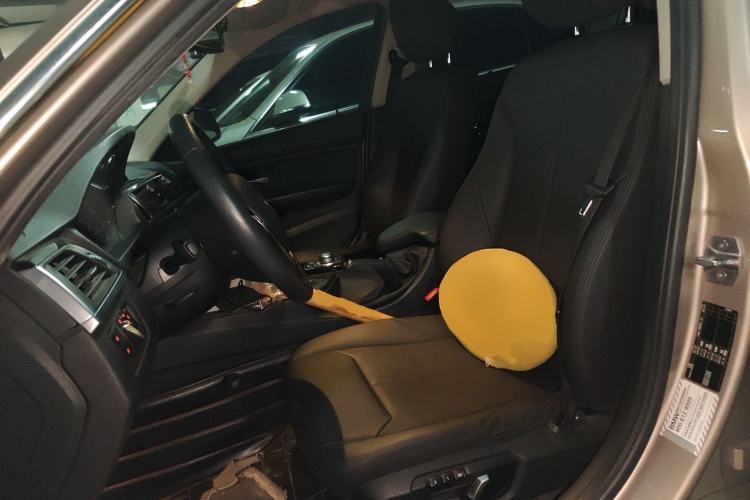 Used BMW 3 Series 2016 320Li Fashion Model Left Front Seat