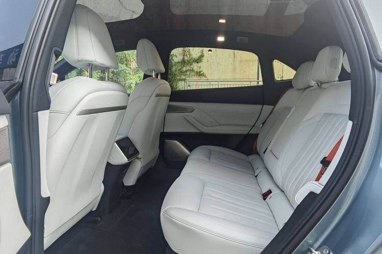 Used ONVO L60 2024 60 kWh Rear-Drive Version