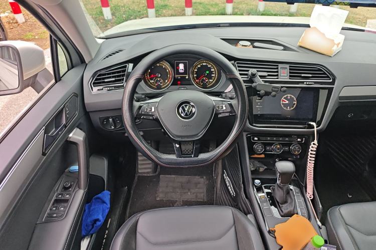 Used Volkswagen Tiguan L 2021 330TSI Automatic Two-Wheel Drive Smart Edition