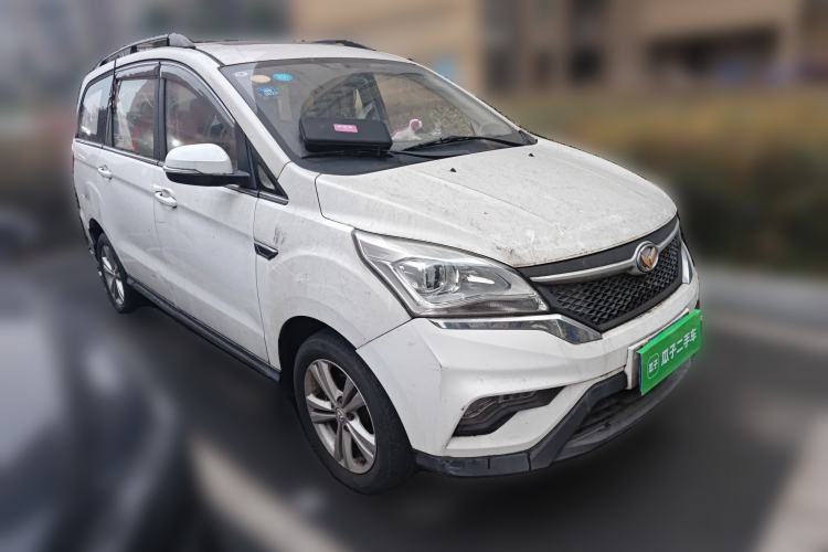 Used HYOSOW H3 2015 1.5L manual luxury version