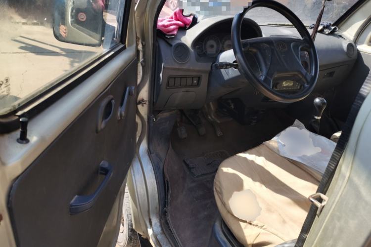 Used FAW Jiabao V52 2011 1.0L Practical Version LJ465QE1