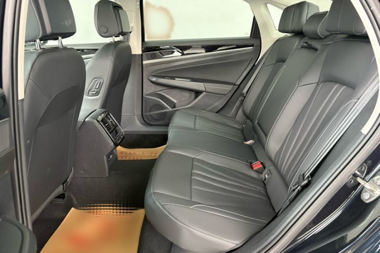 Used Volkswagen Passat 2026 Model, Outstanding 330TSI Elite Edition
