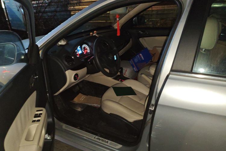 Used Volkswagen Lavida 2011 1.6L Automatic Premium Edition