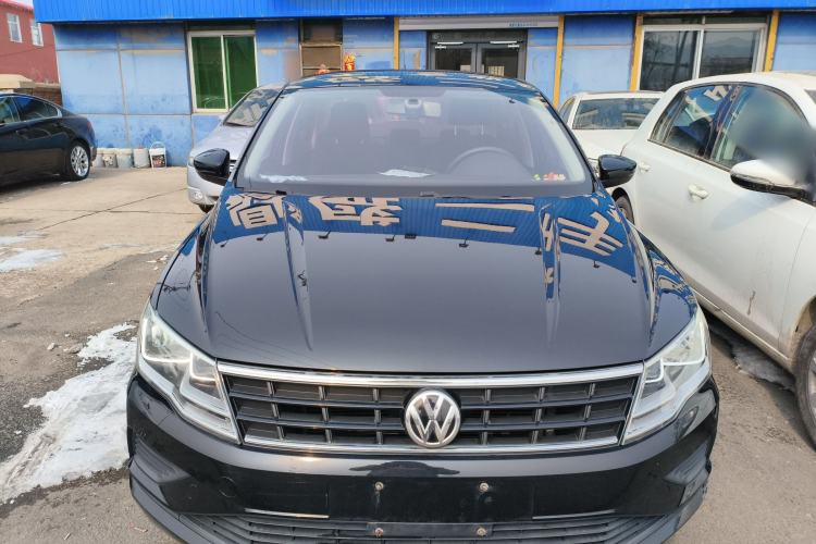 Used Volkswagen Jetta 2017 1.4L Manual Fashion Edition