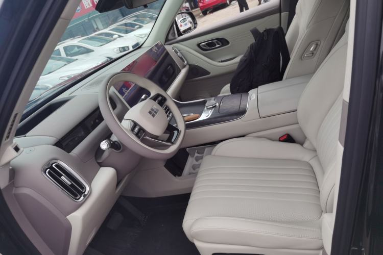 Used Geely Galaxy M9 2025 Model 230km Two-Wheel-Drive Exploration Edition Left Front Seat