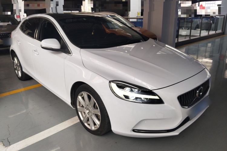 Used Volvo V40 2019 T3 Smart Luxury Edition
