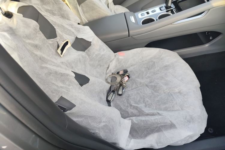 Used Geely Auto Emgrand X7 Sport 2026 Model 1.5TD Aspirational Right Front Seat