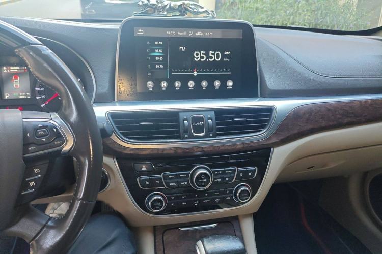 Used GAC Trumpchi GA8 2016 320T Luxury Edition