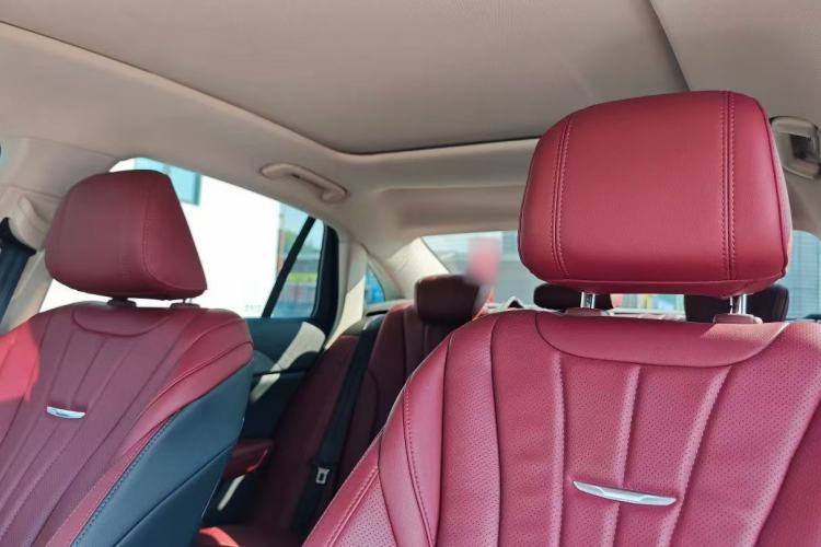 Used Hongqi H5 2024 2.0T Automatic Smart Connect Flagship Edition Interior 2
