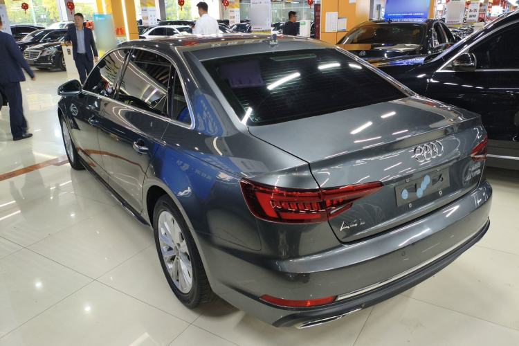 Used Audi A4L 2019 40 TFSI Ambition China VI