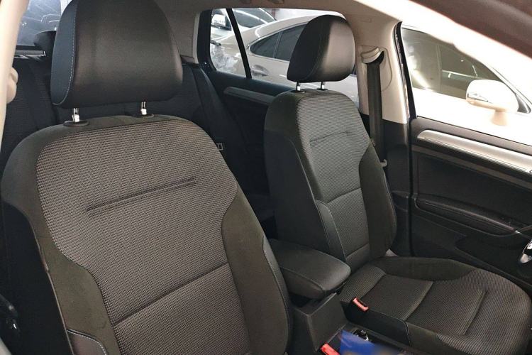 Used Volkswagen Golf Pure Electric 2020 Chari