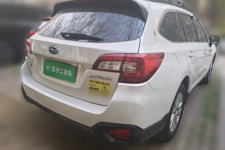 Used Subaru Outback 2015 2.5i Luxury Navigation Edition Rear Right 45 Deg