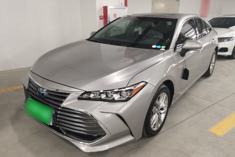 Used Toyota Avalon 2019 Dual-Engine 2.5L Luxury Edition China VI Standard