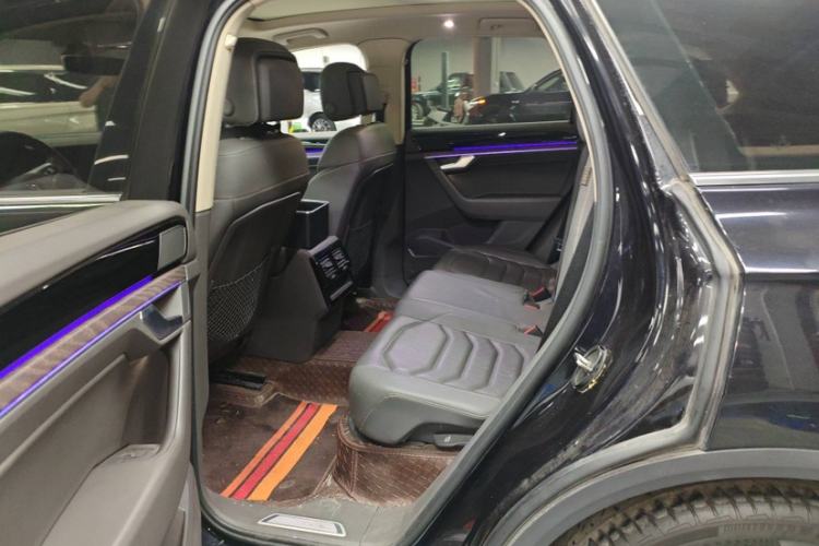 Used Volkswagen Touareg 2019 2.0TSI Ruiyi Edition China VI Standard Interior 3