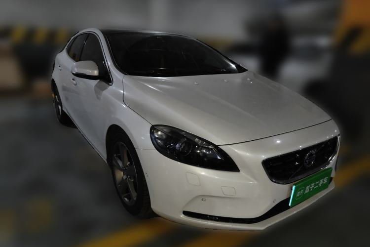 Used Volvo V40 2013 T5 Prestige Edition