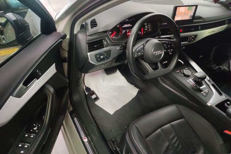 Used Audi A4L 2019 45 TFSI quattro Individual Sport Edition China VI