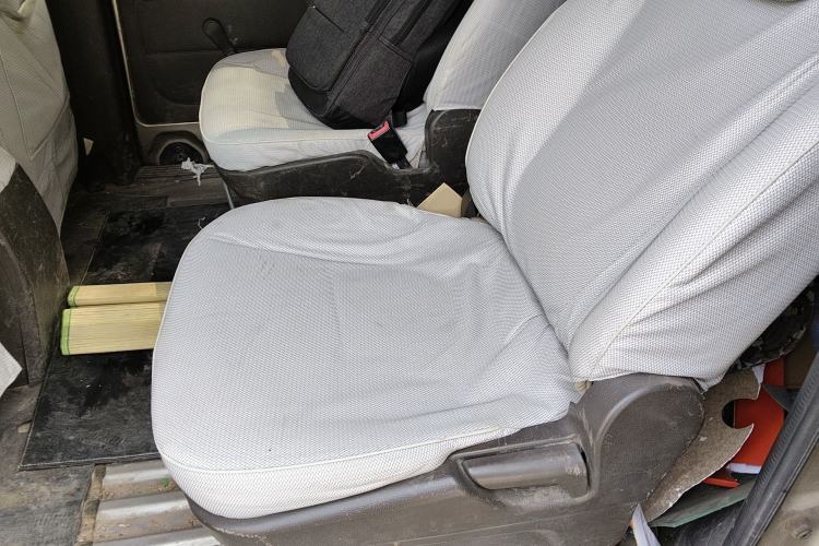 Used Wuling Rongguang V 2016 1.5L Standard Version Left Rear Seat