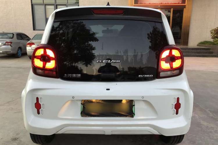 Used Roewe Clever 2021 302 km New Four-Seater Super-Efficient Version
