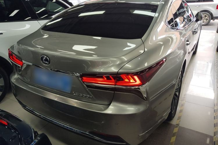 Used Lexus LS 2020 500h Excellence Edition China VI standard
