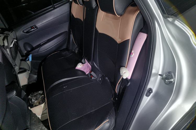 Used Toyota FRONTLANDER 2023 2.0L Smart Electric Hybrid Dual-Engine Leading Edition Interior 4