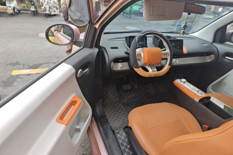 Used CHANGAN NEVO Lumin 2024 301km Orange Wind Edition Driver Seat
