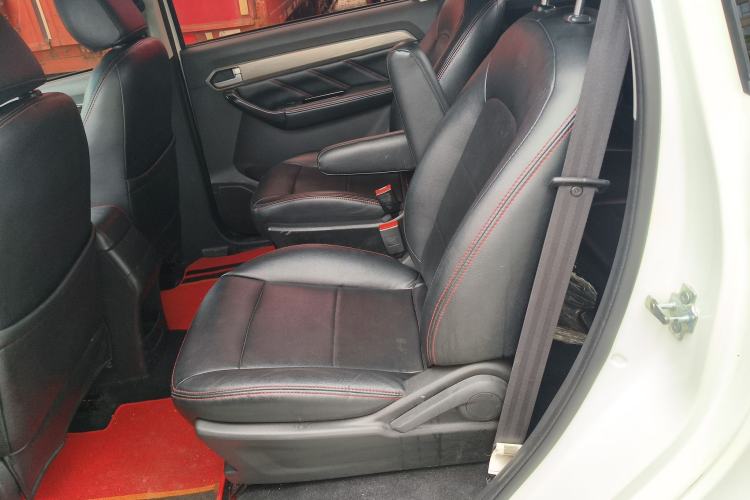 Used Cowin V3 2016 1.5L Manual SmartConnect II Navigation Version Left Rear Seat